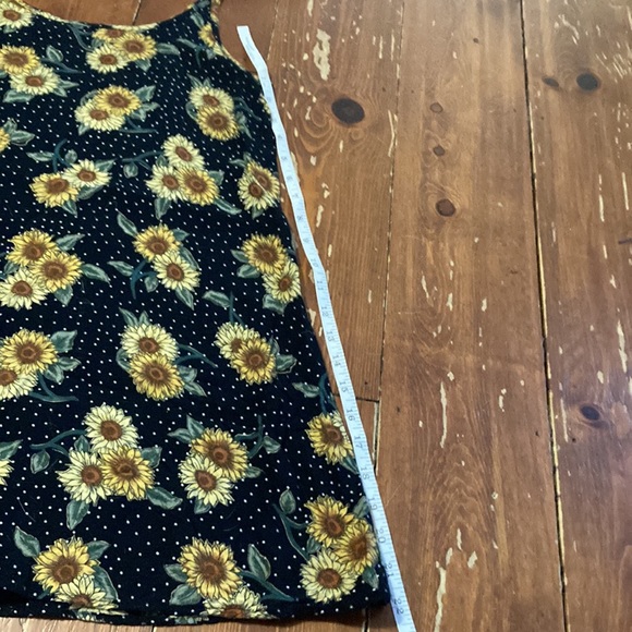 Vintage 80s/90s Paris Sport Club sunflower tank - Picture 7 of 7